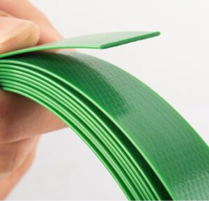 High-strength green PET strapping band for heavy-duty bundling of construction materials